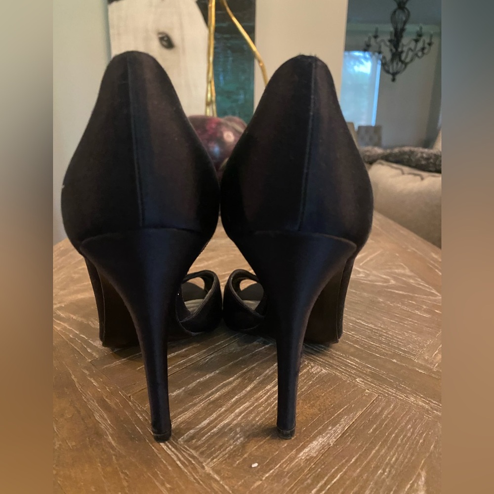 Stuart Weitzman Black Floral Embellished Heels - Picture 3 of 7